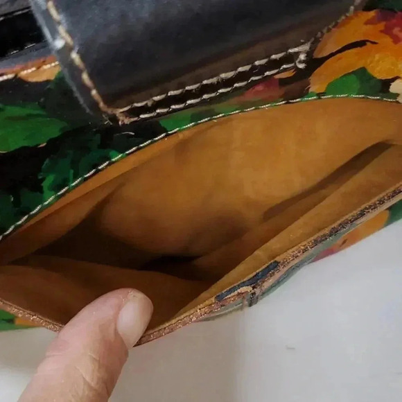 Patricia Nash Rienzo Floral Shoulder Handbag - Picture 5 of 13